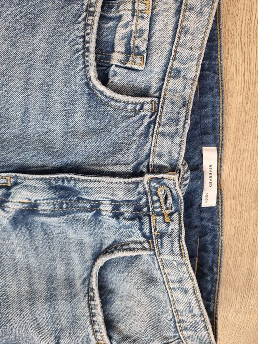 Джинсы  Reserved  на девочку