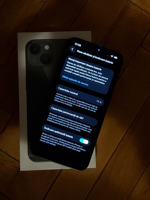 iPhone 13   in stare bună