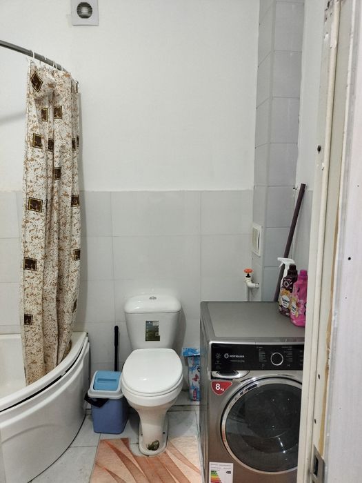 Kosmosdan 2 x kvartira sotiladi