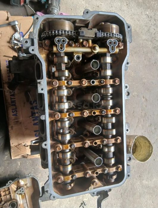 Двигатель Toyota corolla