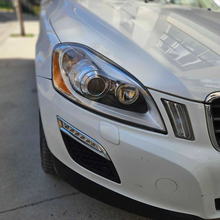 Volvo XC 60 D5 205к.с. - 2011г.