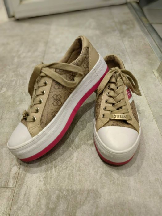Дамски обувки Guess