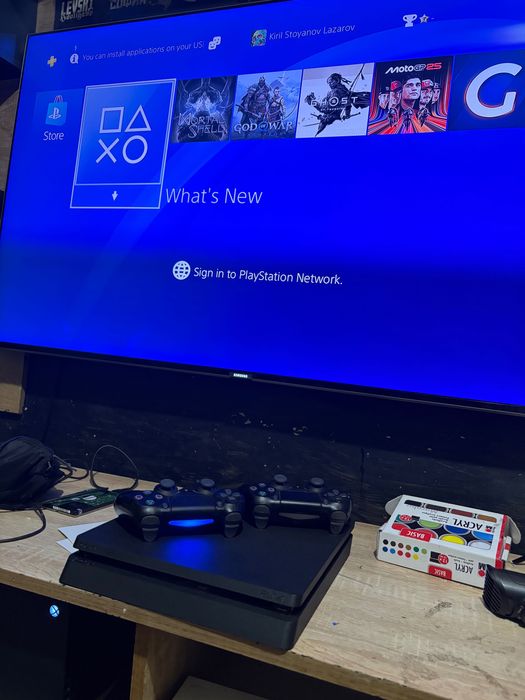 Play station 4 slim 500GB с два контролера