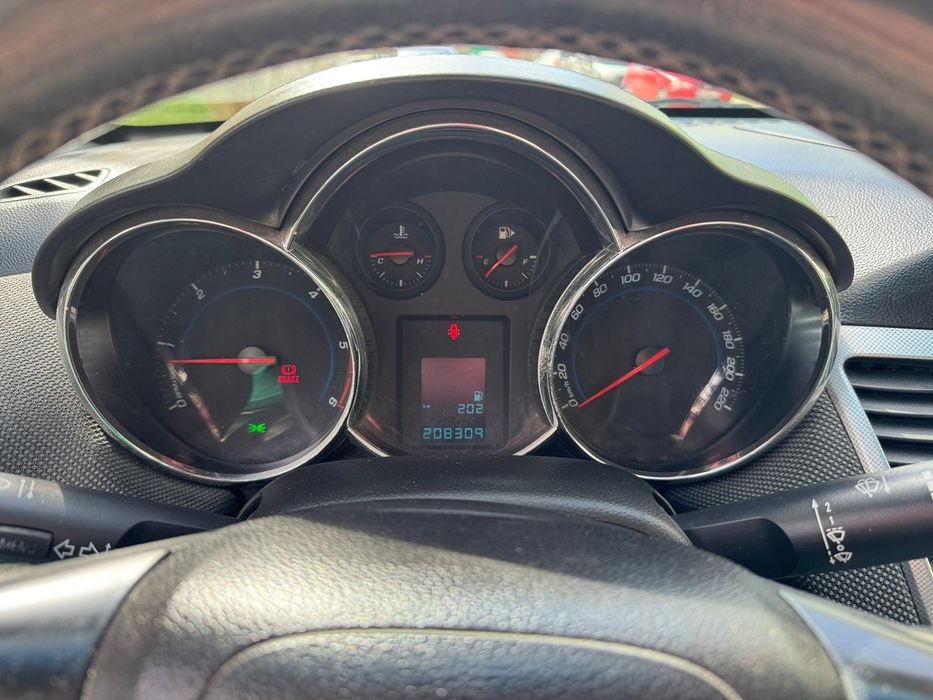 Vând Chevrolet Cruze