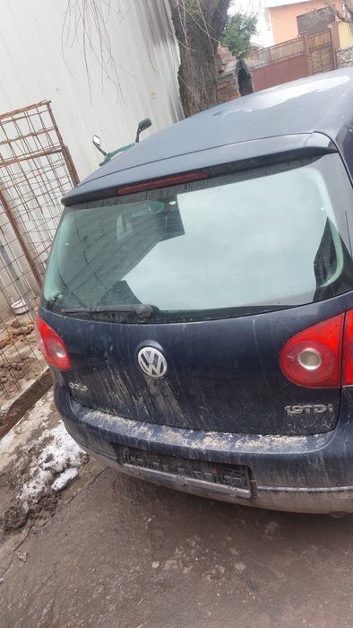 Vând, dezmembrez golf 5 1.9 tdi bxe 105cp
