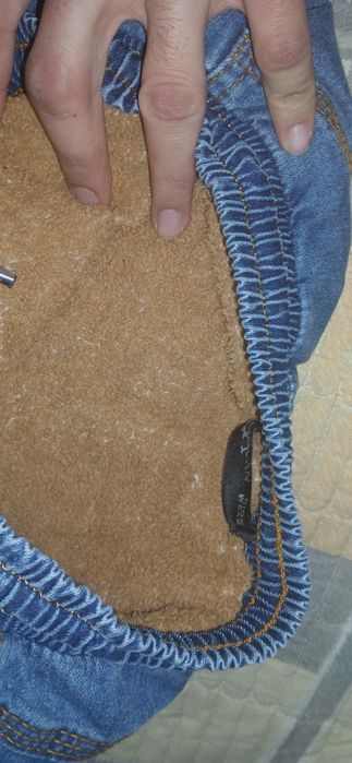 Джинсы детские на 9-10 лет