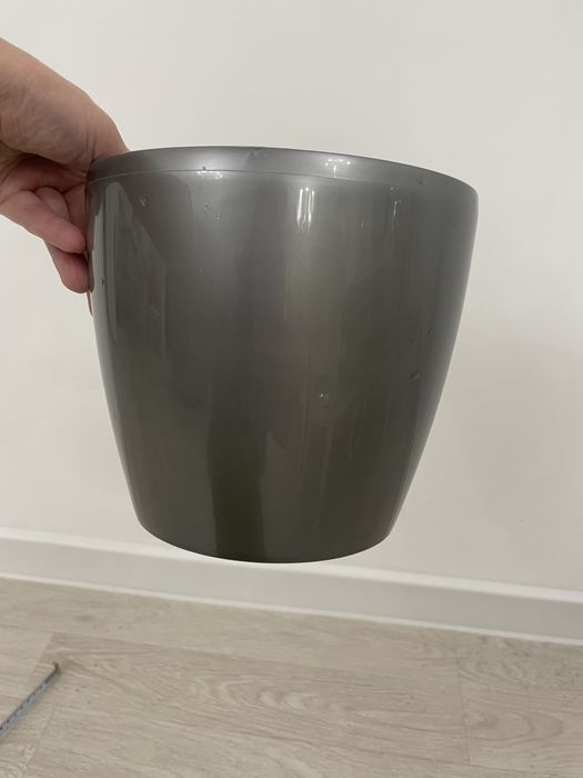 Кашпо для цветов продам