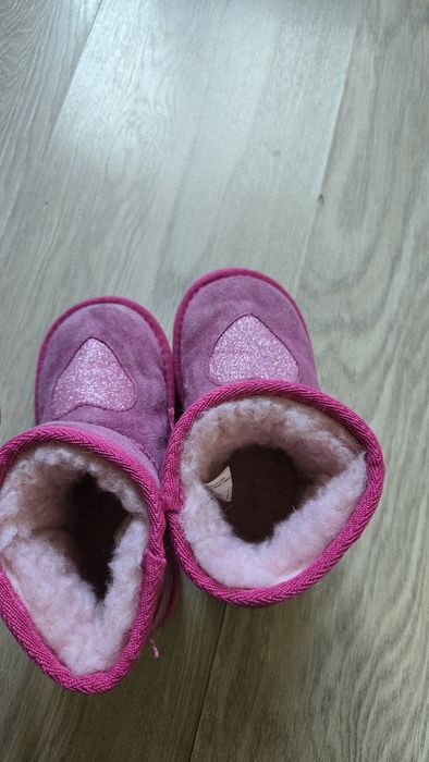 Детски ботуши за момиче.