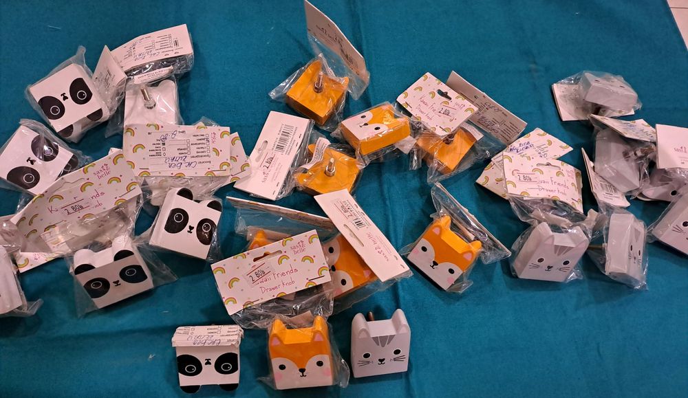 Дръжки дърво детска мебел