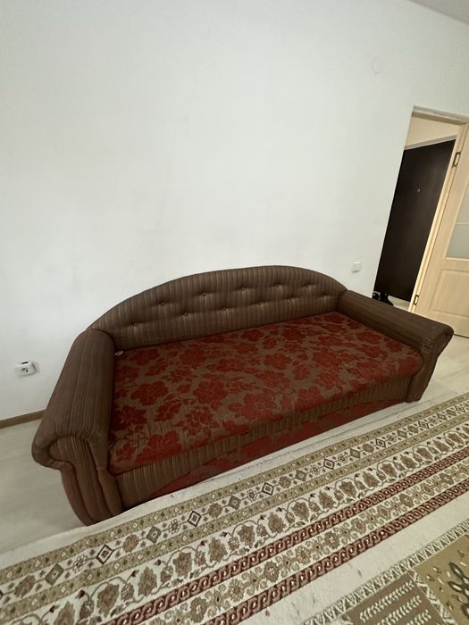 Отдам бесплатно диван, самовывоз!