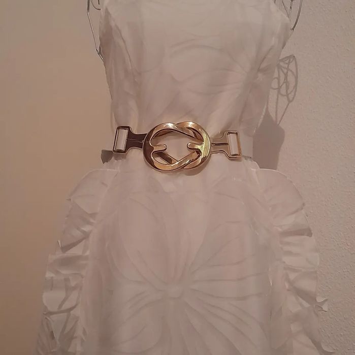 Rochie alba model floral