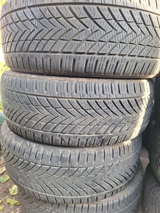 Anvelope 225/50/18 All sezon 4 buc