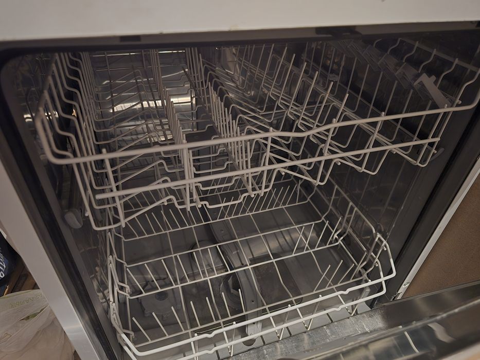 Продам посудомойка Bosch.