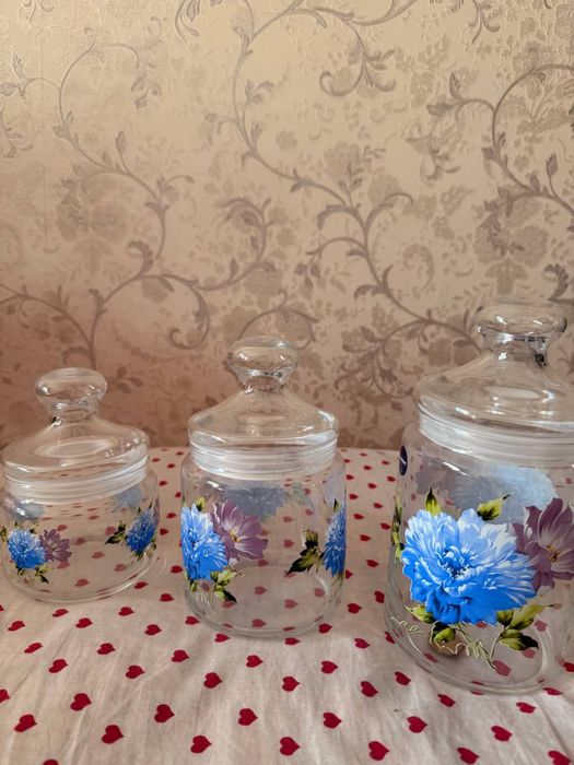 Стеклянные баночки
