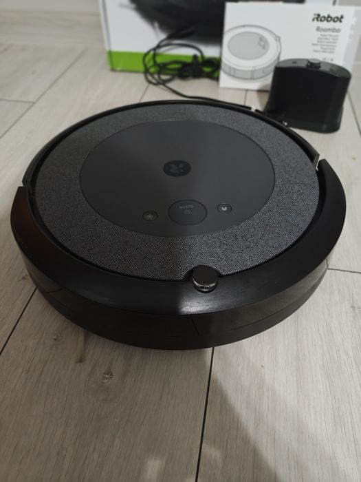Прахосмукачка робот IRobot ROOMBA i3