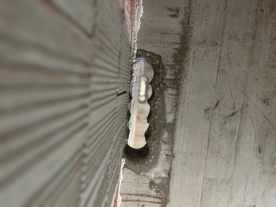 Диамантено пробиване на отвори