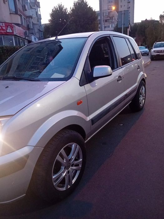 FORD Fusion 2007 — imagine 2