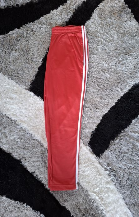 Дамски нови екипи