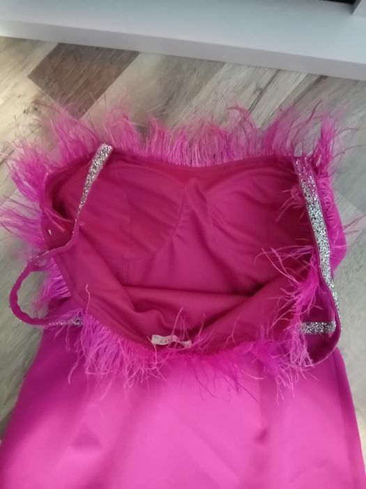 Vând rochie roz, marimea 40