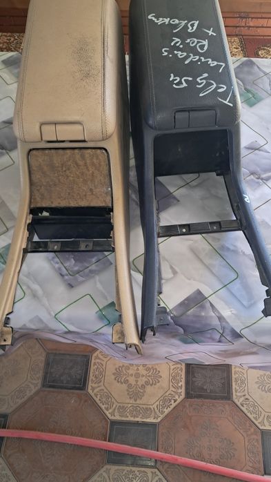 Мерс.210 Подлокотники рест.