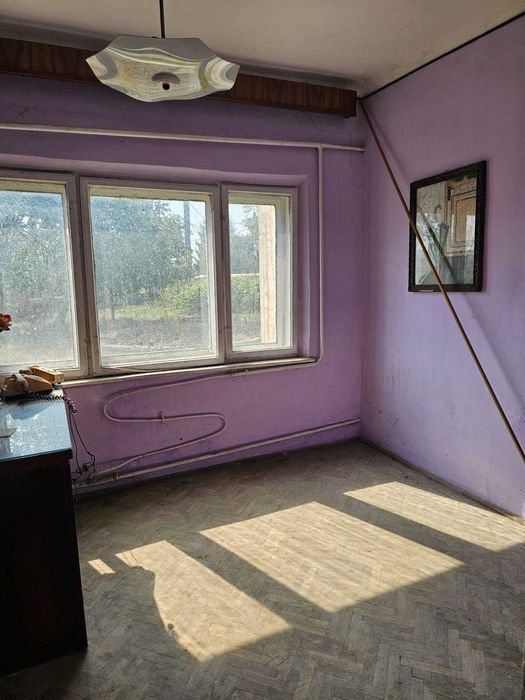 De vânzare casă P+1 cu teren 800 mp – Cotu Vameș (la 5 min de Roman)
