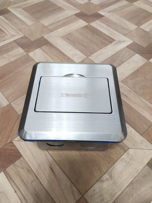 Напольная розетка