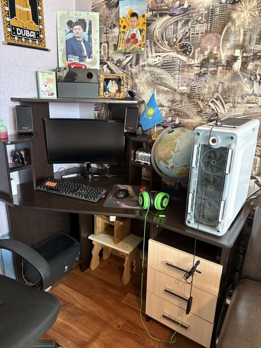 Компьютерный столик бу