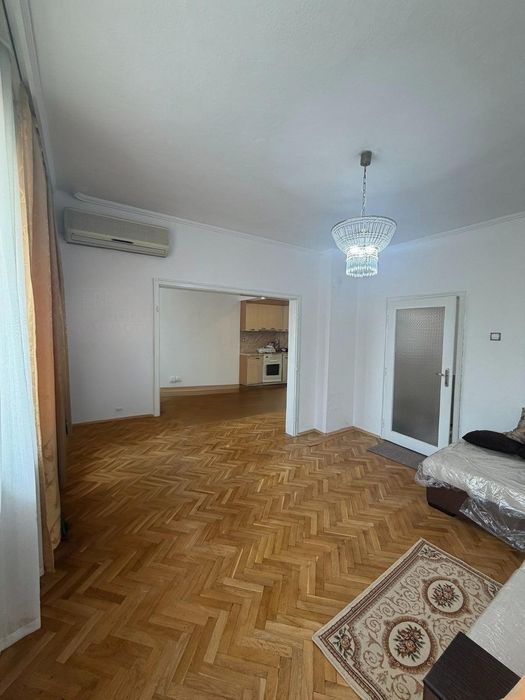 Тристаен, южен апартамент за продажба в ЦЕНТЪРА