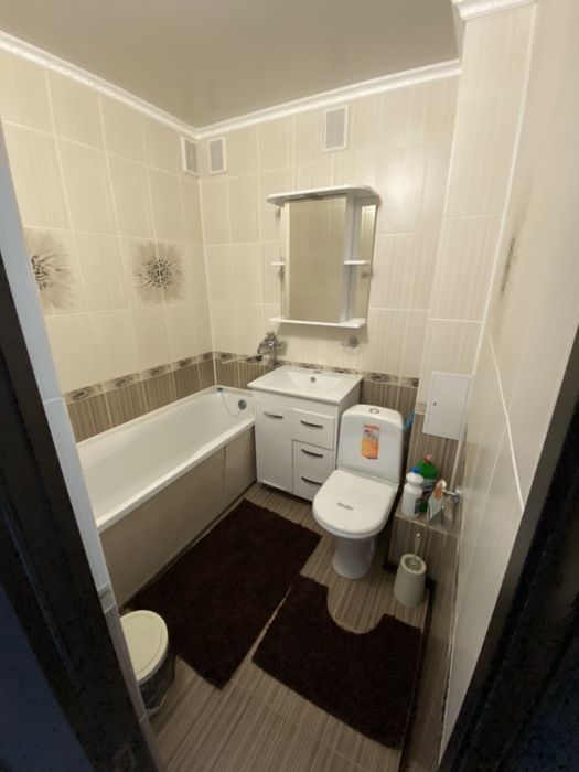 Ул. Газизы Жубановой, дом 50 ( центр города)  по часам/ сутки