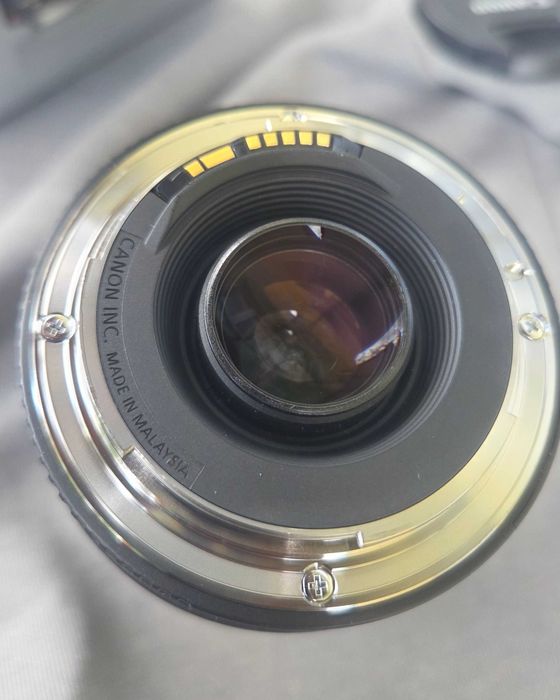 Obiectiv Canon EF 75-300mm f/4-5.6 III