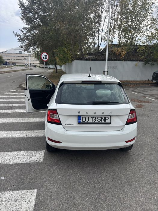 SKODA Fabia 2020 — imagine 3