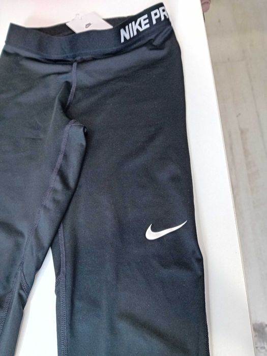 Черен клин NIKE PRO