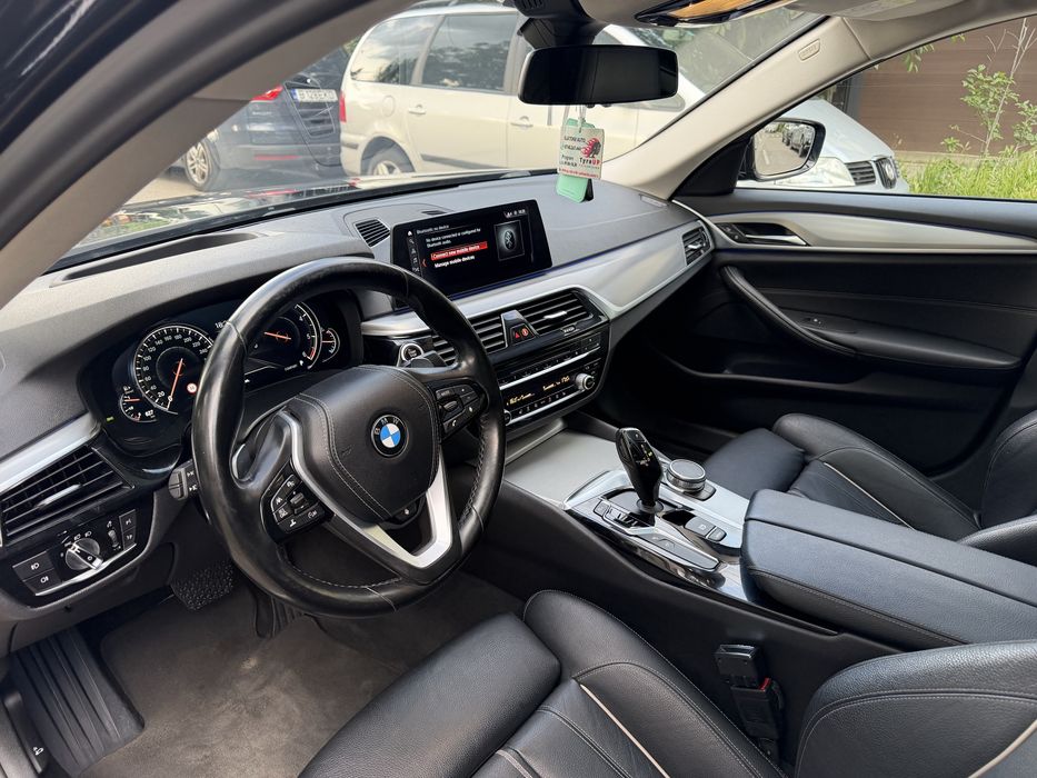 BMW G30 Seria 5 530D camere clima led distronic