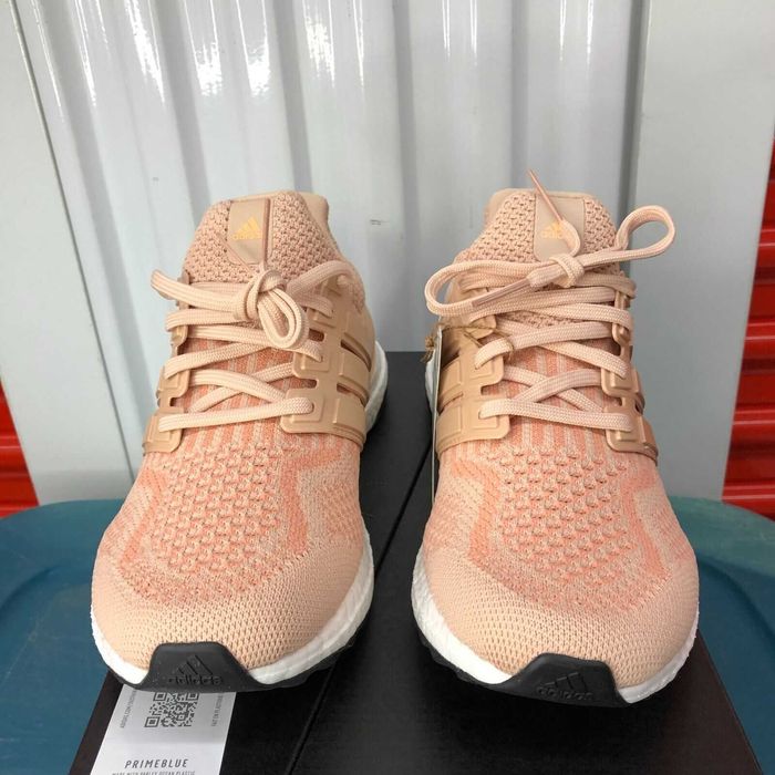 Оригинални маратонки * ADIDAS ULTRABOOST DNA 5.0 * EU42