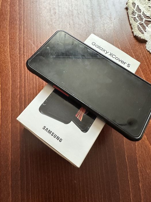 Продавам Samsung Galaxy XCover 5