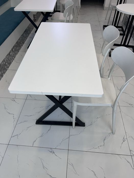 стол 60cm x1.20cm     60cm x60cm