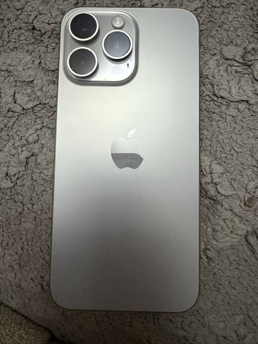 iPhone 15 Pro Max