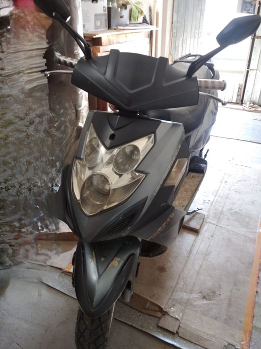Скутер 50 кубовый