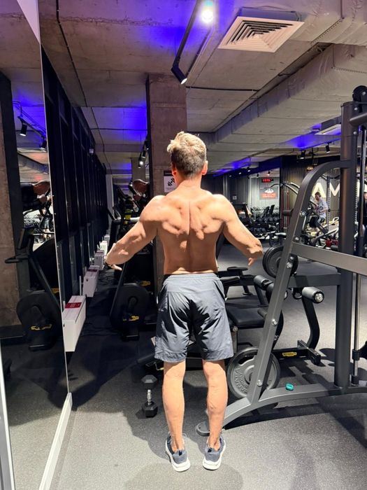 Отдам стеклопакет