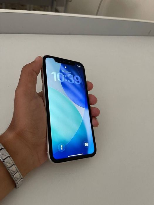 Iphone 11 sotiladi