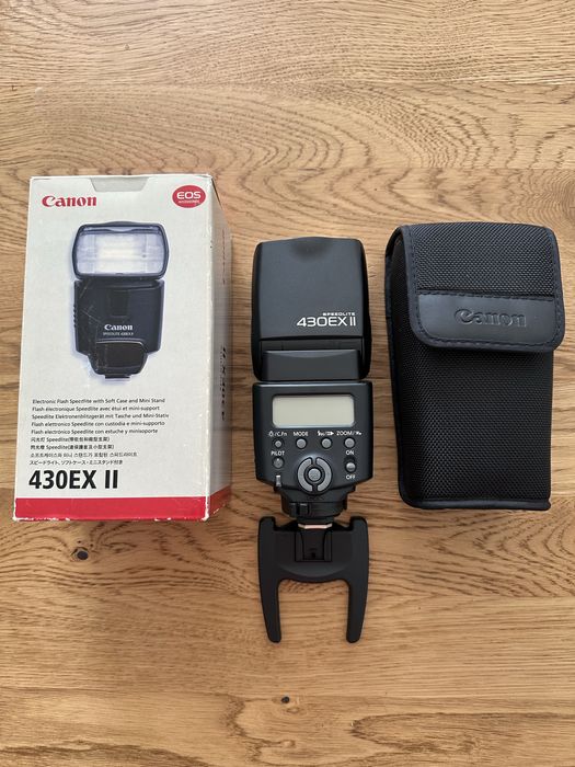 Светкавица Canon Speedlite 430EX II