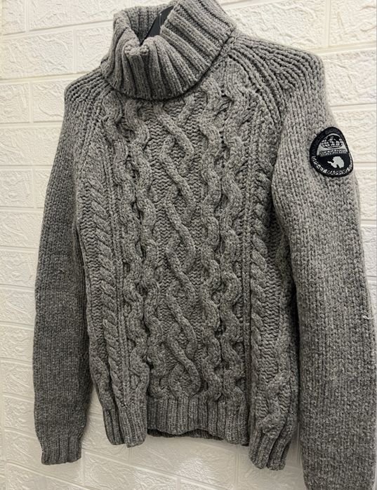 Различни марки дрехи