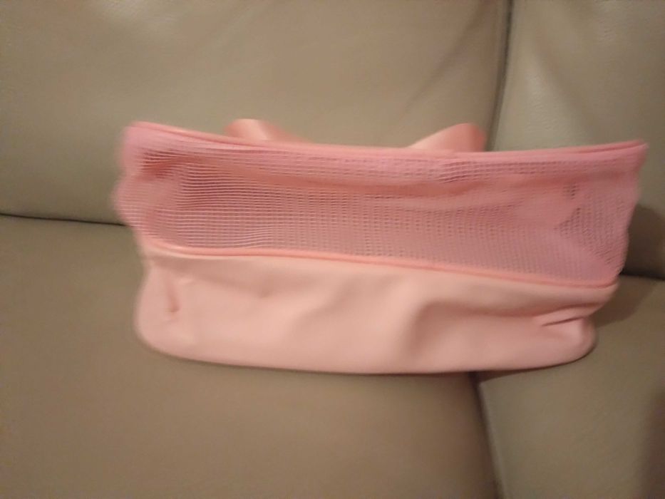 Чантичка за козметика - водоустойчива