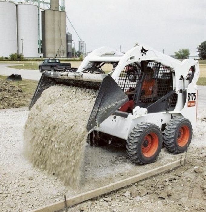 Inchiriez miniexcavator