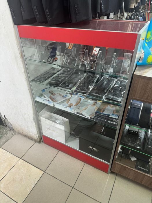 Продам витрины 3000и 5000тг