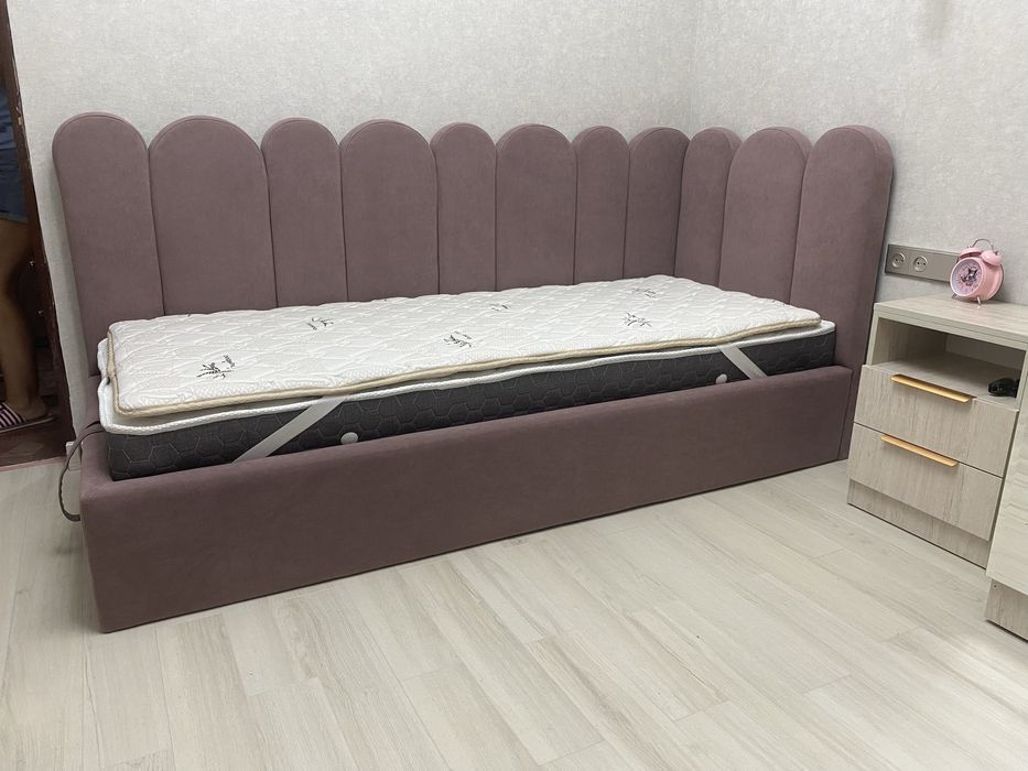 Кровать односпальная