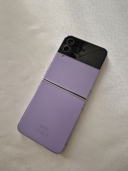 samsung galaxy  z flip4