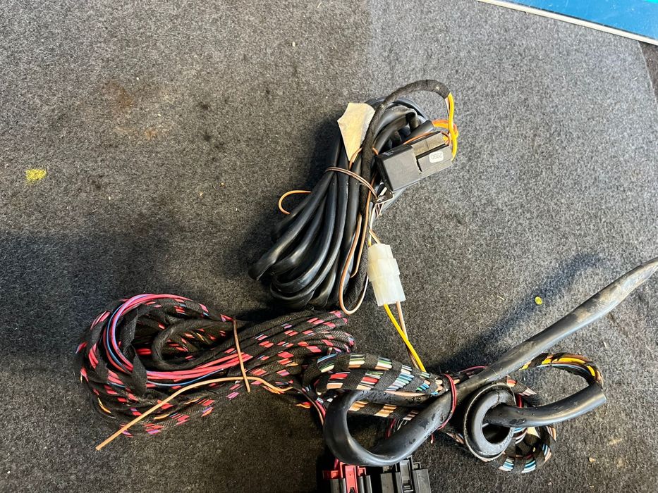 Инсталация с модул окабеляване за теглич Audi Vw westfalia