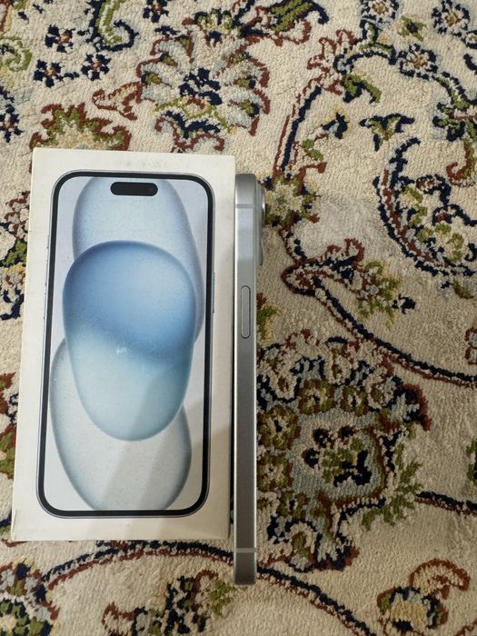 Продам IPhone 15 128 gb