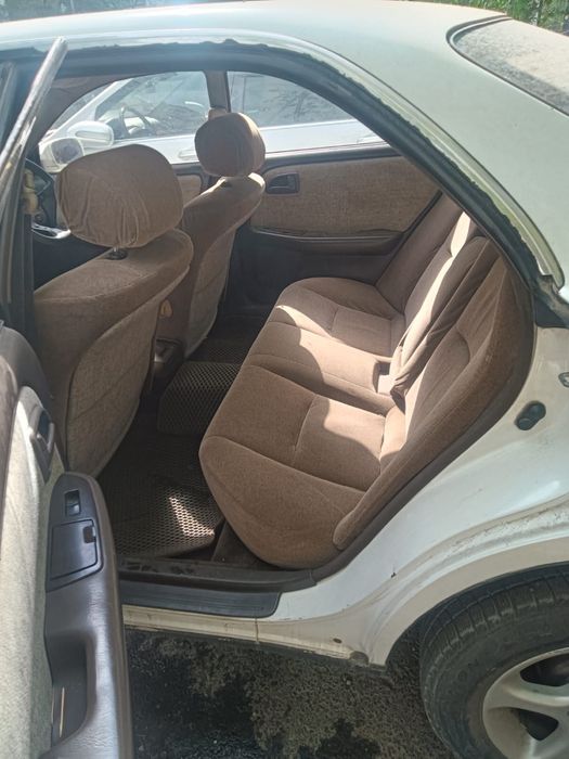 Toyota mark II (2)